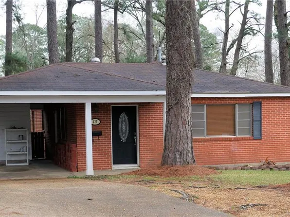421 Cummins St, Pineville, LA 71360