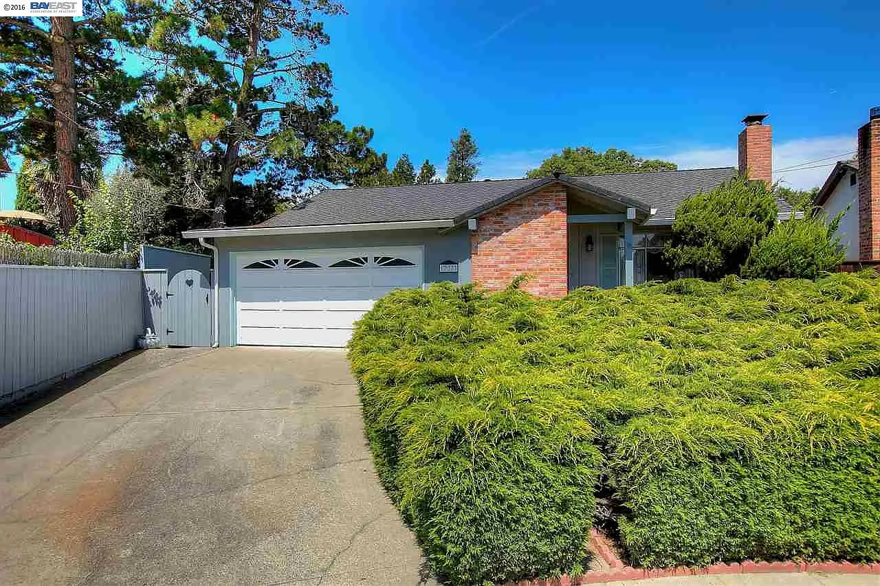 17073 Sabina Ct photo 1