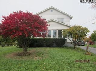 102 N Pearl St, Columbiana, OH 44408