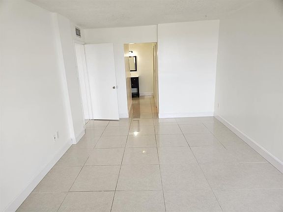 5th image of 8895 Fontainebleau Blvd APT 403