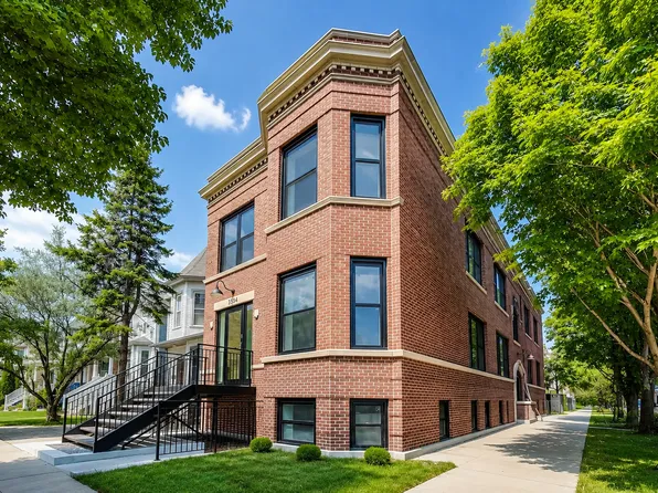 2604 N Drake Ave #1R, Chicago, IL 60647