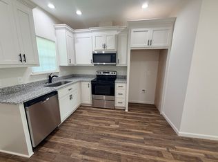 719 Dawn Dr #B, Nashville, GA 31639