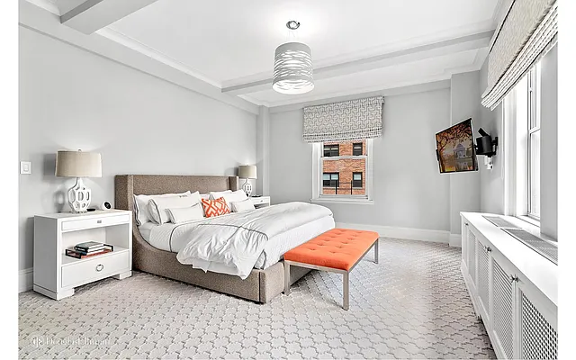 Sold by Douglas Elliman | media 20