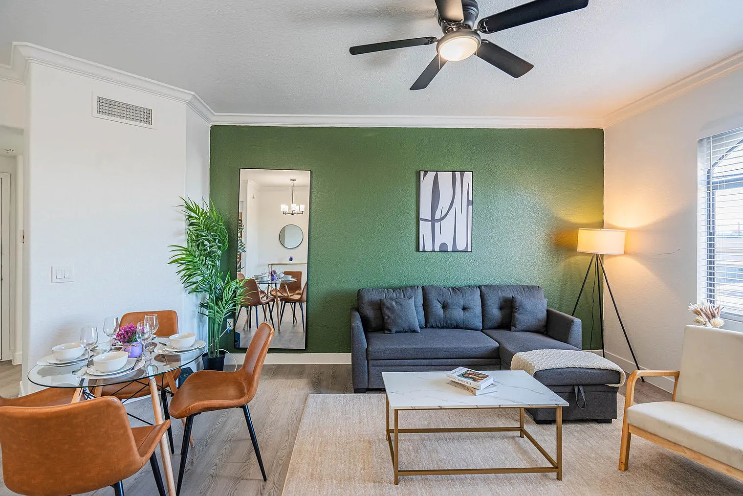 2 bed, 2.0 bath, 1119 sqft, $2,904 — Photo 2