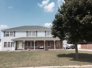 944 Beaver Pond Dr, Marengo, IL 60152