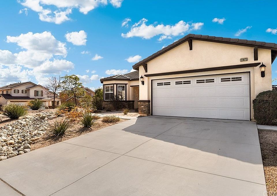 1st image of 23073 Sienna Ln