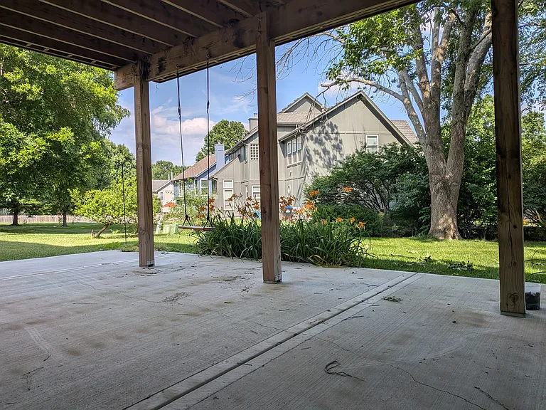 13115 Kessler St — Photo 36