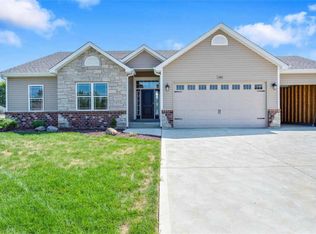 1800 Barclay Forest Ct, Wentzville, MO 63385