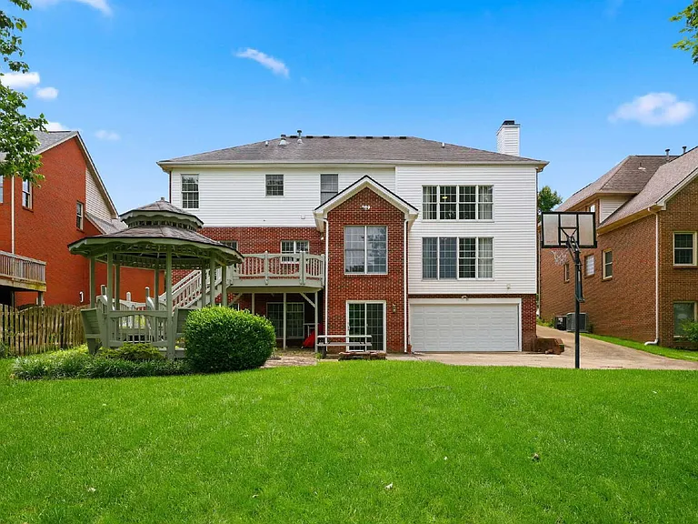 3237 Mantilla Dr — Photo 35