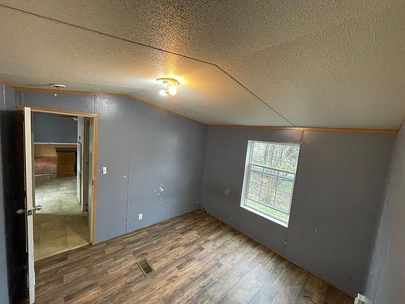 2nd image of 55 Nebraska St