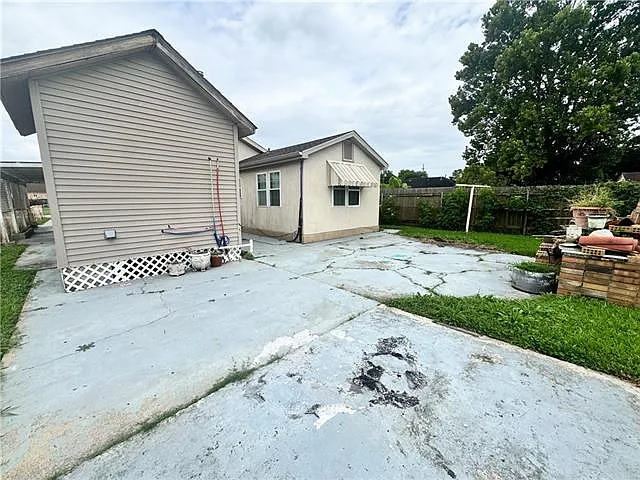 1336 Egania St — Photo 11