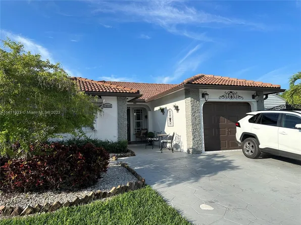 14332 SW 177th Ter, Miami, FL 33177
