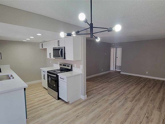 2nd image of 1405 Vegas Valley Dr #331