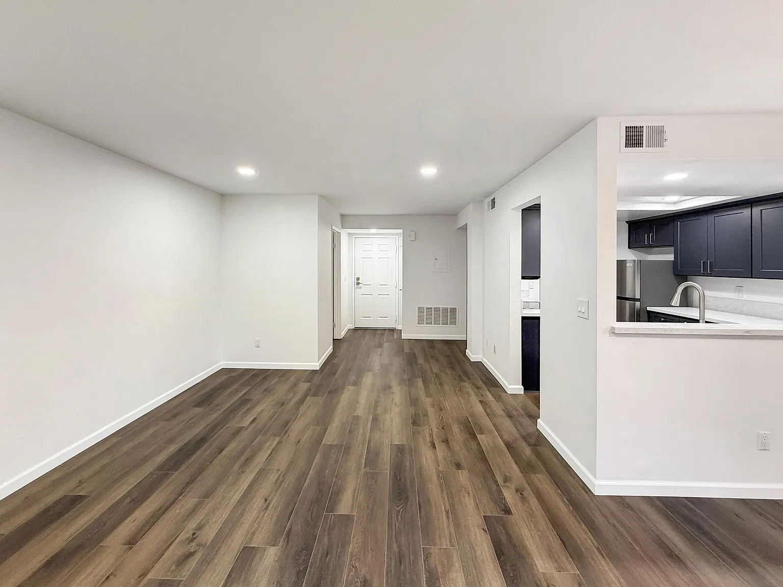 1270 Cleveland Avenue - 217 — Photo 4