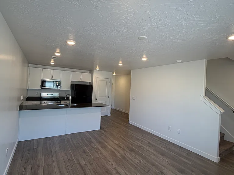 3303 Elkhorn Ln — Photo 6