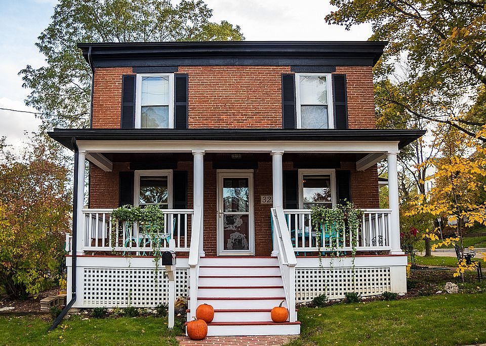 1st image of 323 Illinois St
