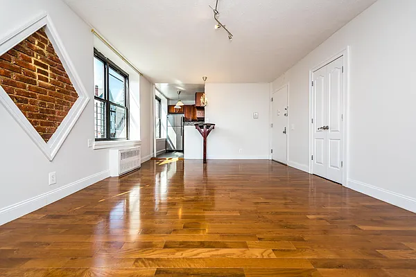 Rented by Nooklyn NYC LLC | media 9