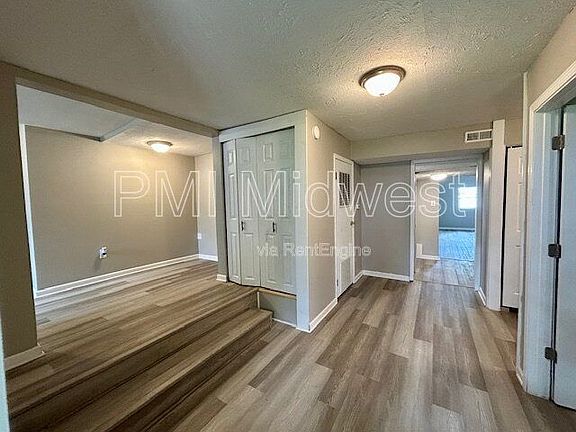 3rd image of 1408 Holland St #B