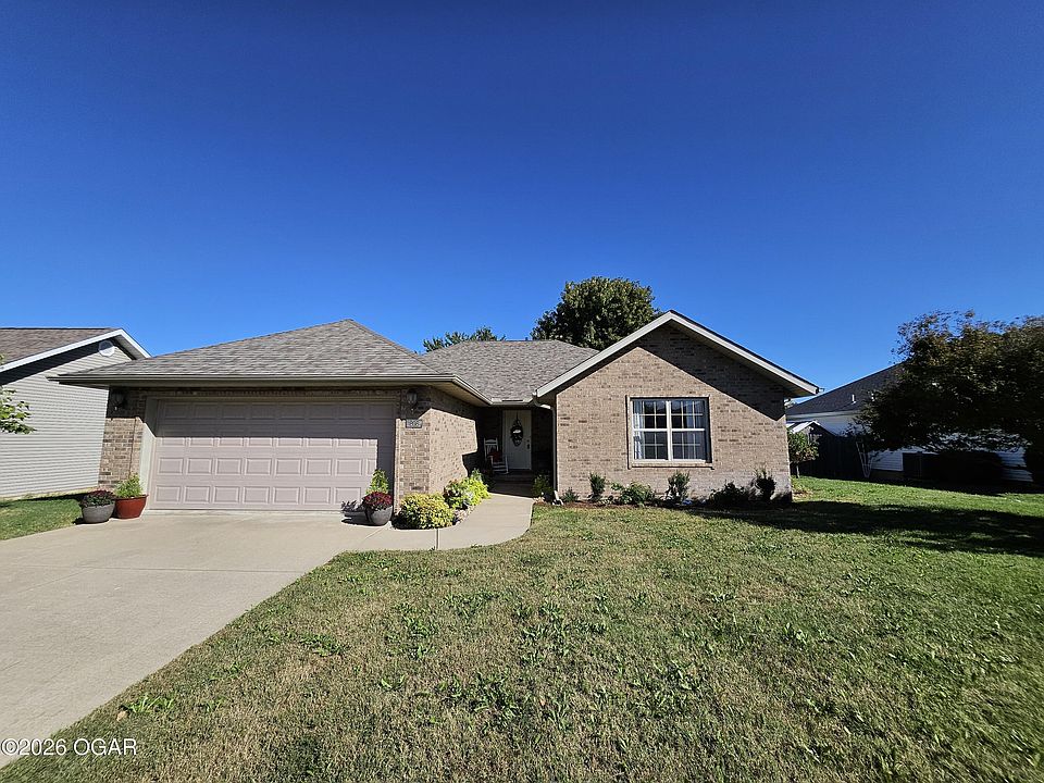 1st image of 206 Prairie Ln