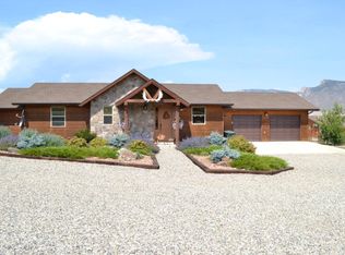 5 Fox Ln, Cody, WY 82414