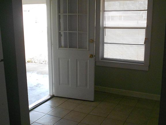 5th image of 506 N 19th Ave