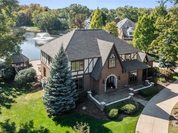 6607 Dunbarton Dr, Hudson, OH 44236
