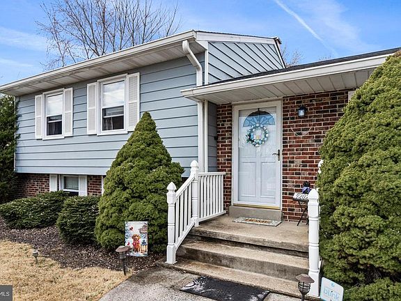 2nd image of 9202 Santa Rita Rd