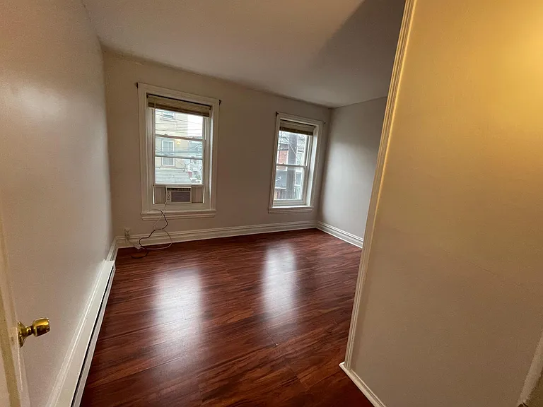 134 N Penn St — Photo 6