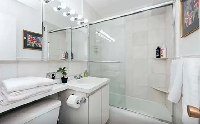 Rented by Olympia House Delaware LP | media 63