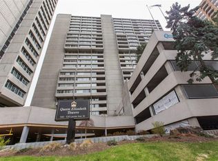 530 Laurier Ave W #2501, Ottawa, ON K1R7T1