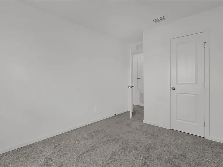 2424 Bevel Ln — Photo 12