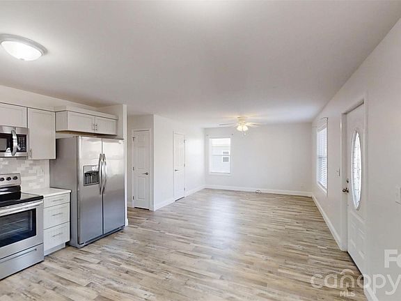 4th image of 479 Quinn Hill Ln