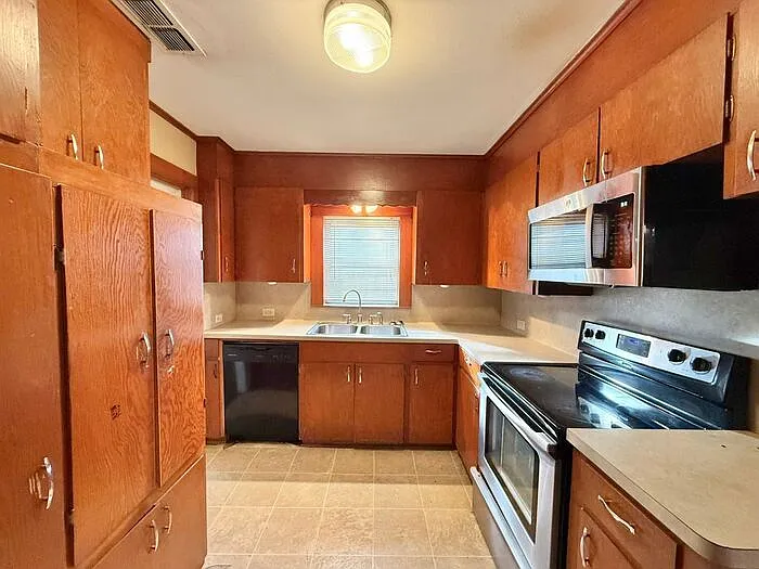 809 Jefferson St — Photo 10