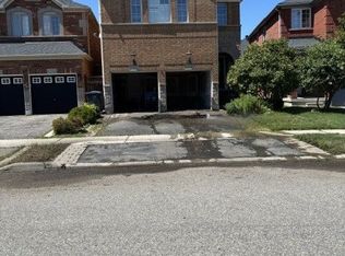 3219 Flagstone Dr, Mississauga, ON L5M 7T8