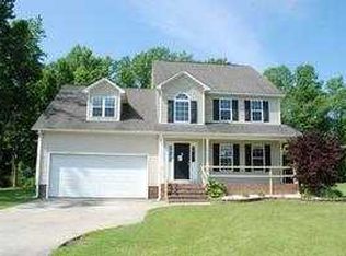 2910 Schooner Ln, Grimesland, NC 27837