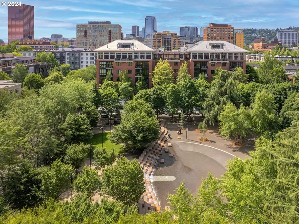 725 NW 10th Ave APT 311, Portland, OR 97209