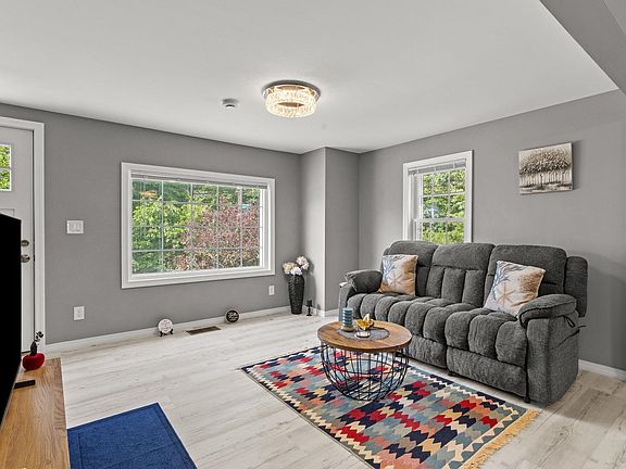 3rd image of 109 Purchase Street