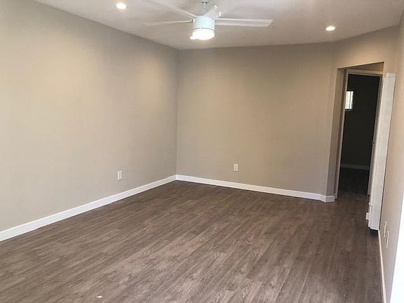 4th image of 3918 Oregon St #2