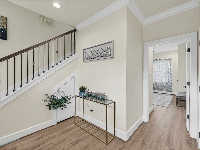 2304 Canfield St — Photo 4