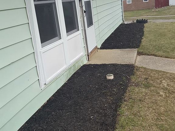 4th image of 1295 Honeybee Dr