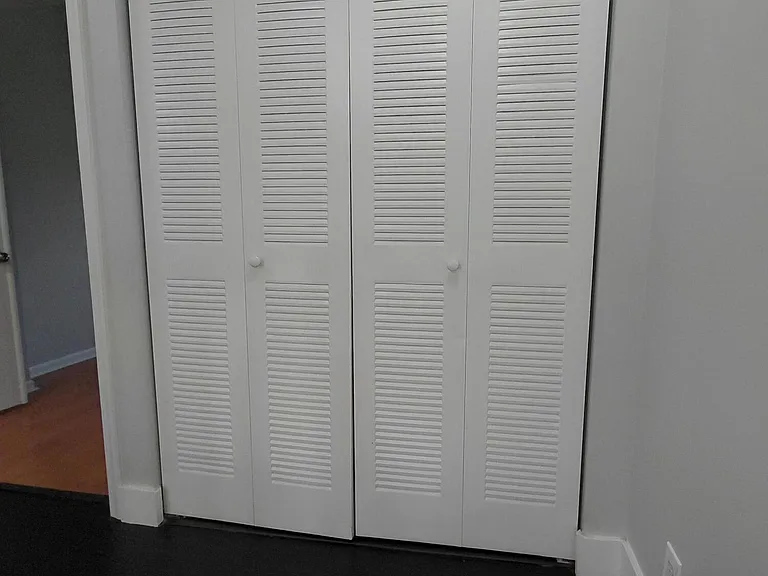 2147 Discovery Cir W — Photo 1