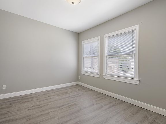 5th image of 4370 Manchester Ave