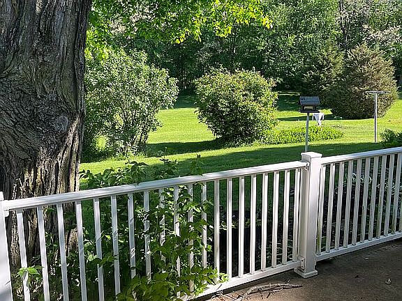3rd image of 523 W Sunset Dr