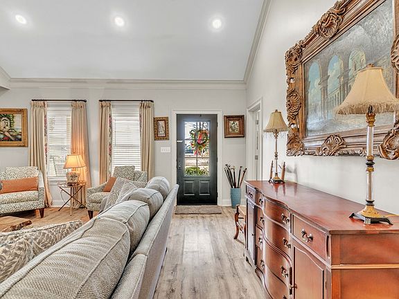 4th image of 224 Bass Rd