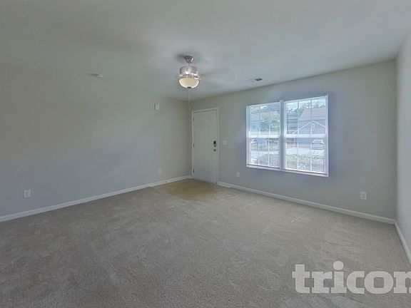 3rd image of 576 Gentle Breeze Ln
