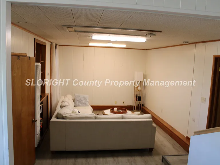 577 Princeton Pl — Photo 3