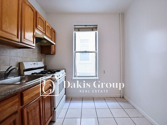 5th image of 18-27 Ditmars Blvd #Gs2
