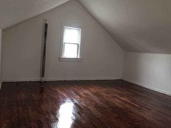 2nd image of 10917 205th Pl