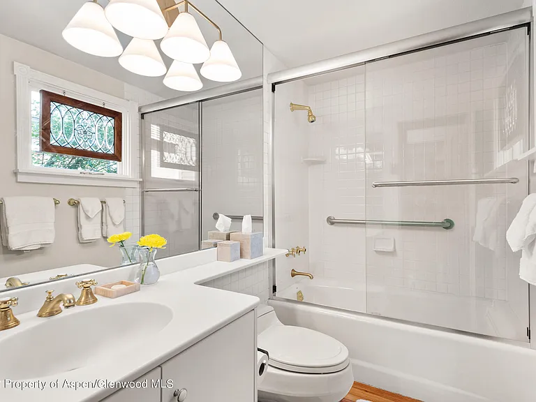123 E Hallam St — Photo 11