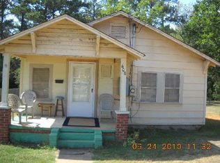 608 Holly St, West Point, GA 31833